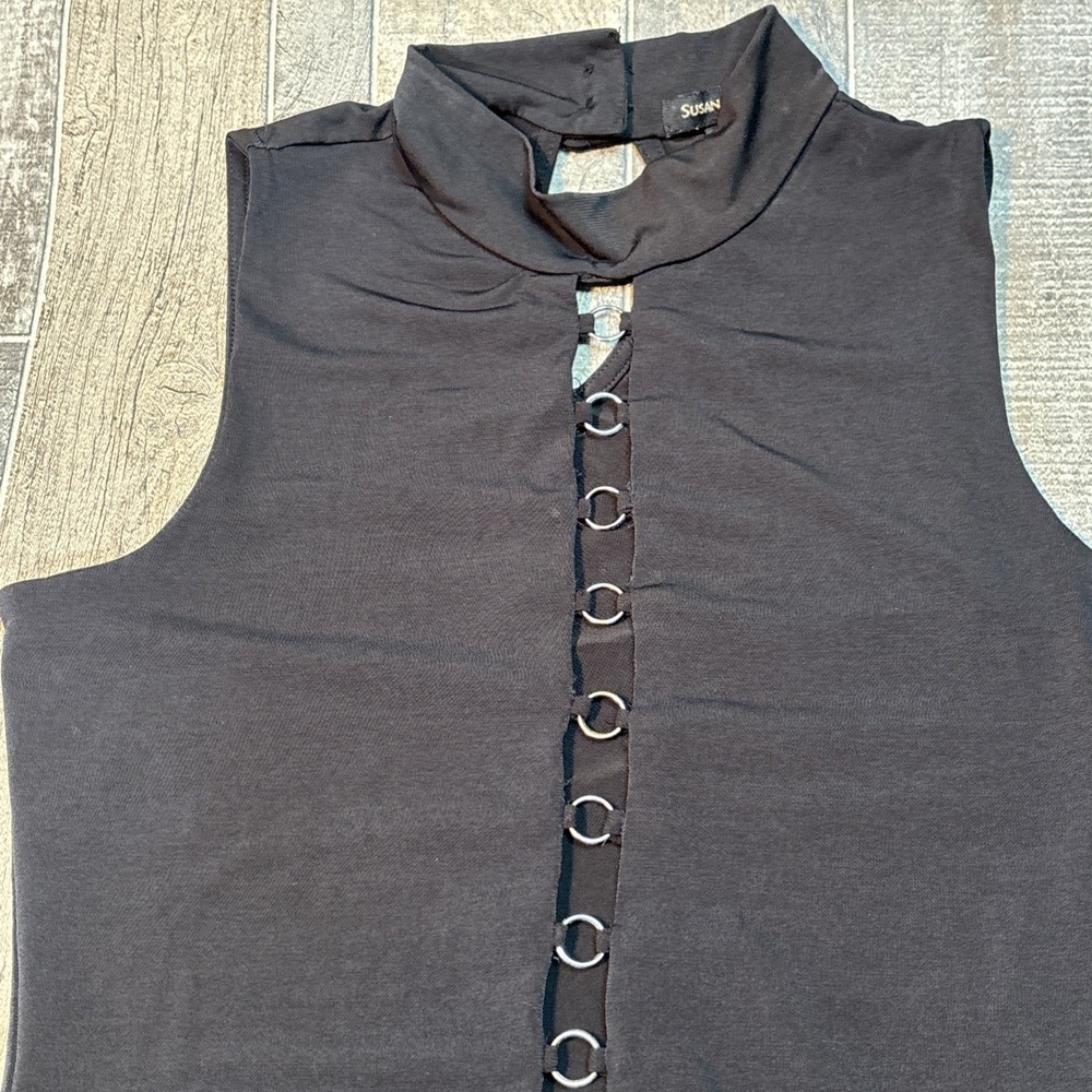 Susan Lawrence Women's Petite Small Black Bodysuit‎ Sleeveless Ring Detail